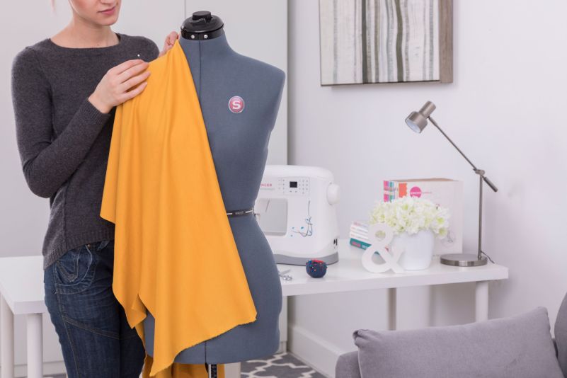 persona vistiendo maniquí